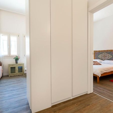 Snug Apartment With Private Courtyard M0270422677 Venedig Eksteriør billede