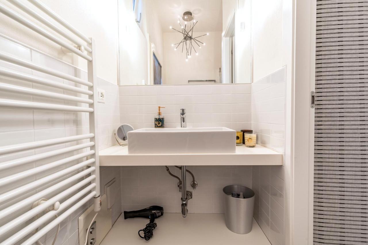 Snug Apartment With Private Courtyard M0270422677 Venedig Eksteriør billede